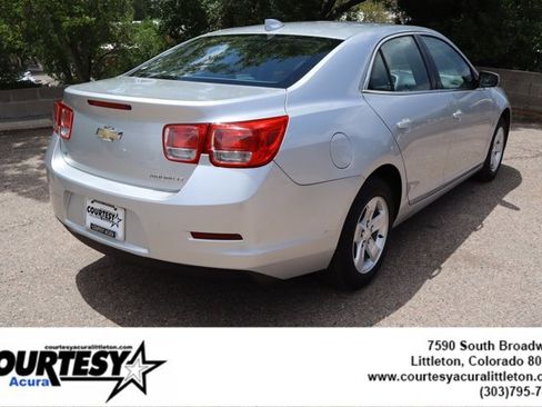 Used 2016 Chevrolet Malibu LT FWD image 6