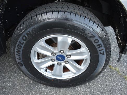 Used 2017 Ford F150 XLT AWD/4WD image 29