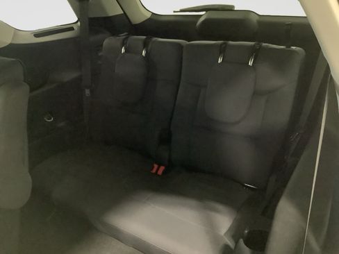 Used 2025 Ford Explorer Active RWD image 18