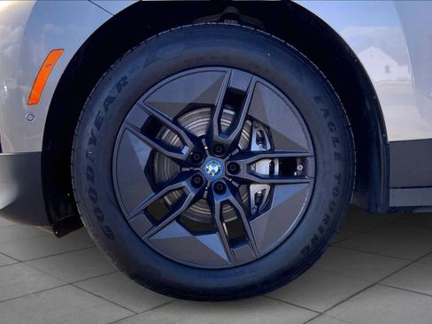 Certified 2023 BMW iX xDrive50 w/ Convenience Package image 10