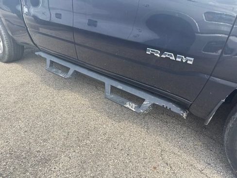 Used 2021 RAM 1500 Big Horn AWD/4WD image 2