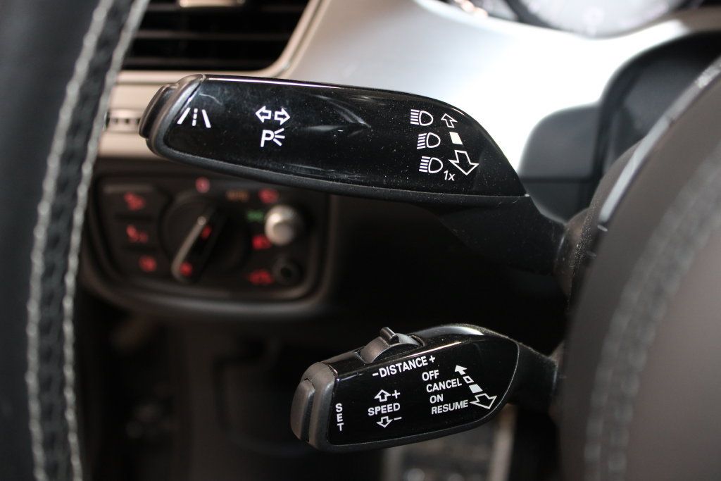 Used 2015 Audi S8 w/ S8 Driver Assistance Package AWD/4WD image 46