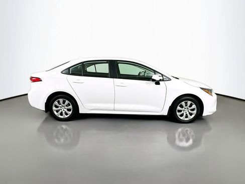 Used 2026 Toyota Corolla LE image 4