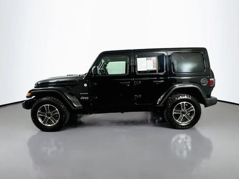 Used 2023 Jeep Wrangler Unlimited Sahara AWD/4WD image 5