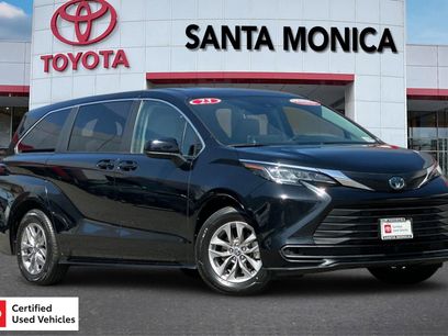 Used 2023 Toyota Sienna LE