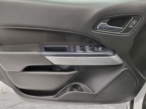 Used 2021 Chevrolet Colorado LT w/ LT Convenience Package image 25