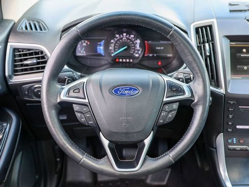 Used 2015 Ford Edge Titanium w/ Equipment Group 301A AWD/4WD image 8