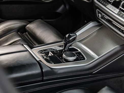Used 2020 BMW X6 M50i w/ Premium Package AWD/4WD image 23