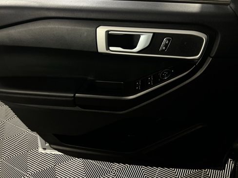Used 2023 Ford Explorer 4WD image 24
