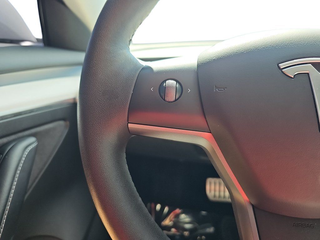 Used 2023 Tesla Model 3 Performance AWD/4WD image 17
