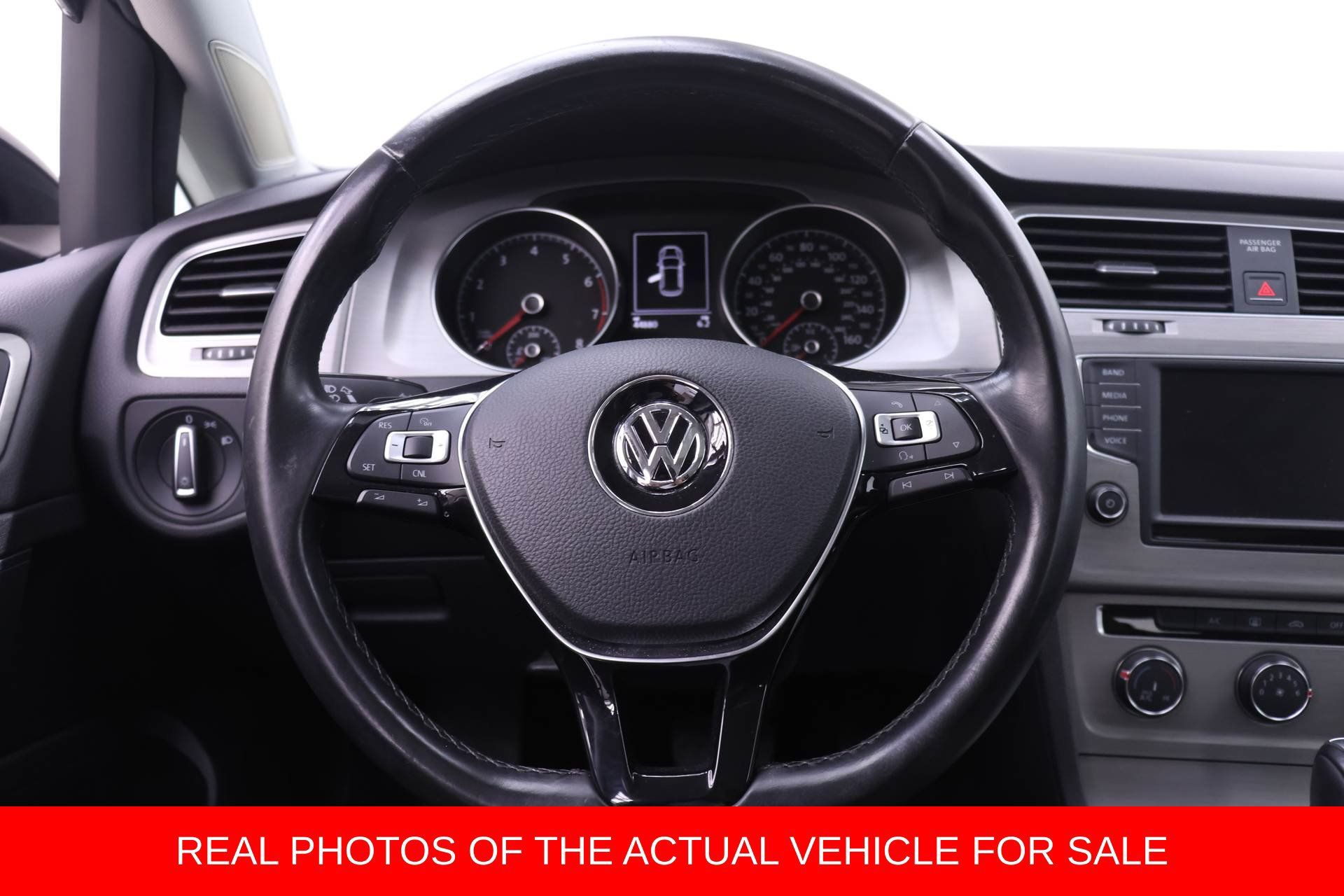 Used 2016 Volkswagen Golf S FWD image 12