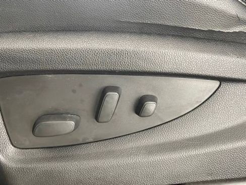 Used 2017 Chevrolet Silverado 1500 LT w/ All Star Edition image 34