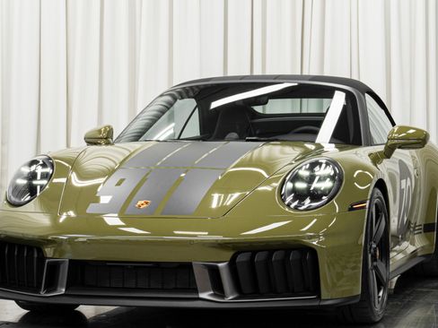 Used 2026 Porsche 911 GTS image 58