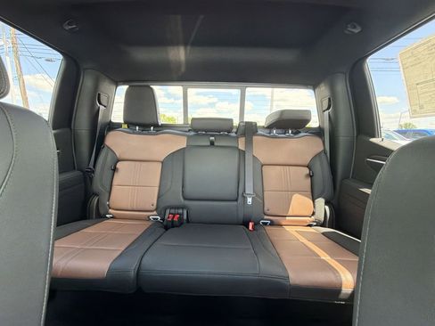 New 2026 Chevrolet Silverado 1500 High Country w/ Technology Package AWD/4WD image 13
