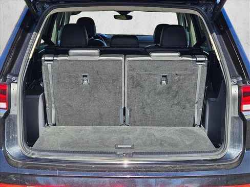 Used 2025 Volkswagen Atlas SE image 7