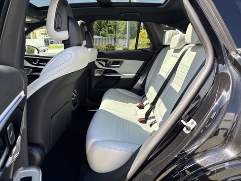 New 2025 Mercedes-Benz GLC 300 4MATIC image 11