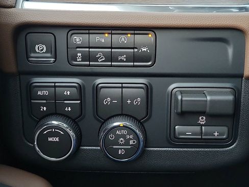 New 2026 Chevrolet Tahoe High Country image 16