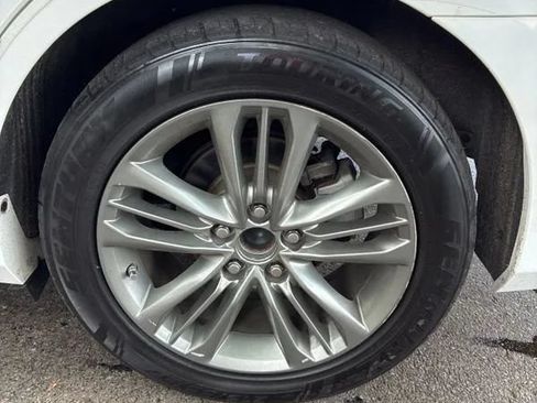 Used 2017 Toyota Camry SE FWD image 18