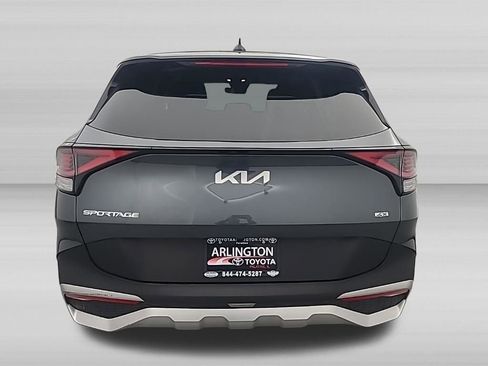 Used 2025 Kia Sportage LX AWD/4WD image 5