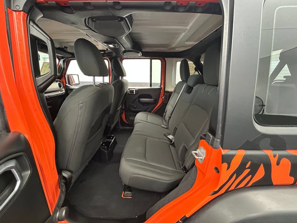 Used 2018 Jeep Wrangler Unlimited Sport AWD/4WD image 23
