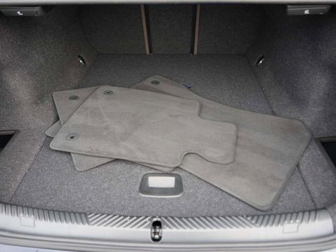 Used 2025 BMW i5 xDrive40 w/ Executive Package image 5