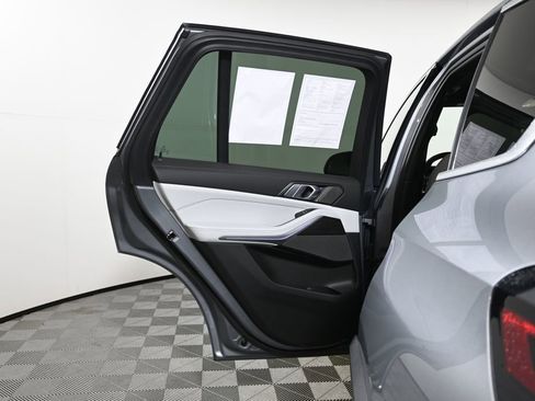 Certified 2024 BMW X5 xDrive50e w/ Premium Package image 32