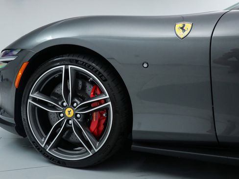 Certified 2025 Ferrari Roma Spider image 17