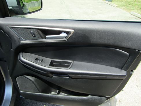 Used 2023 Ford Edge SEL w/ Convenience Package AWD/4WD image 17