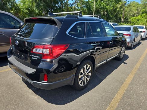 Used 2017 Subaru Outback 3.6R Touring w/ Popular Package #5A AWD/4WD image 6