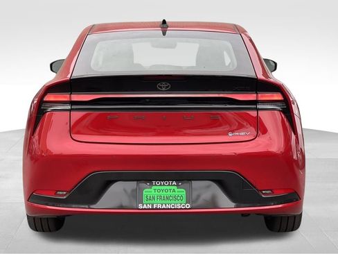 New 2026 Toyota Prius Plug-In Hybrid FWD image 4
