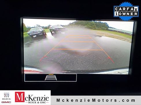 Used 2024 GMC Terrain SLE AWD/4WD image 17
