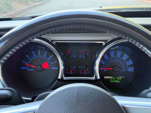 Used 2006 Ford Mustang GT Premium image 26