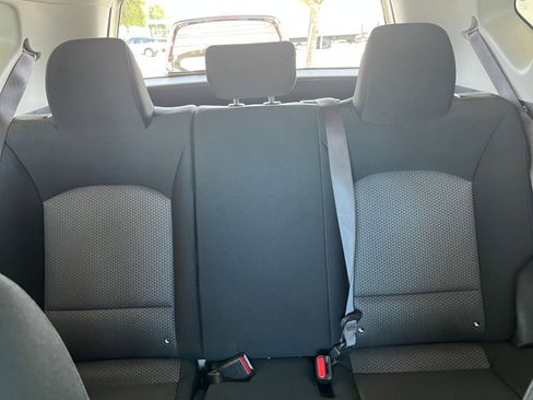 Used 2025 Kia Soul LX w/ LX Technology Package FWD image 38