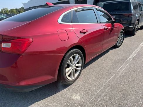 Used 2016 Chevrolet Malibu LT FWD image 3