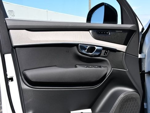 New 2026 Volvo XC90 B6 Ultra w/ Protection Package Premier image 10