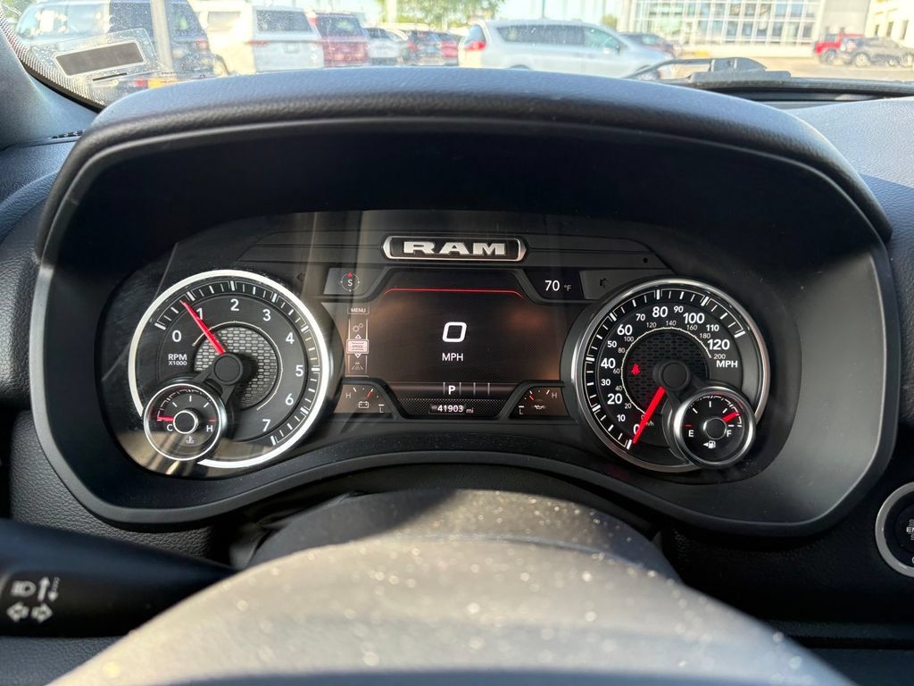 Used 2025 RAM 1500 Big Horn AWD/4WD image 18
