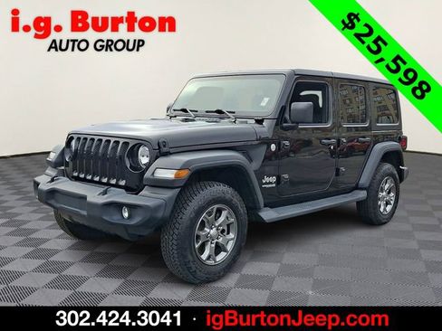 Used 2020 Jeep Wrangler Unlimited Sport image 3