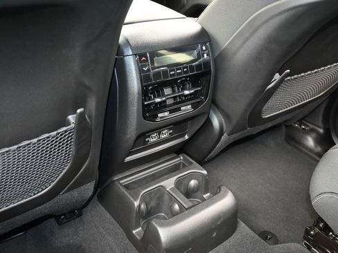 Used 2024 Jeep Grand Cherokee L Laredo image 31