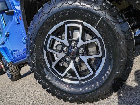 New 2026 Jeep Wrangler Unlimited Rubicon w/ Steel Bumper Group image 2