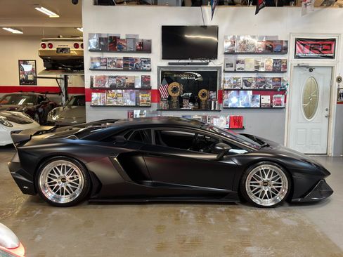 Used 2014 Lamborghini Aventador LP 720-4 50th Anniversario AWD/4WD image 7