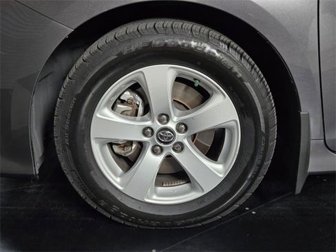 Used 2019 Toyota Sienna LE image 12