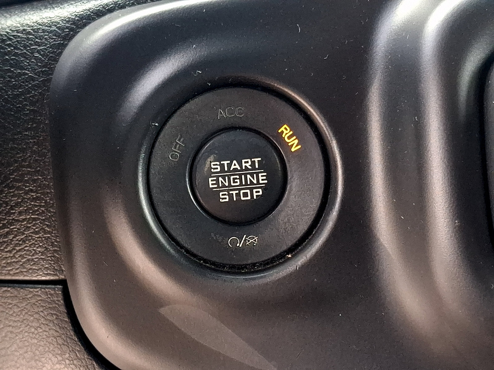 Used 2018 Jeep Wrangler Unlimited Sport S AWD/4WD image 22