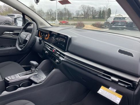 New 2026 Kia Sportage LX image 31