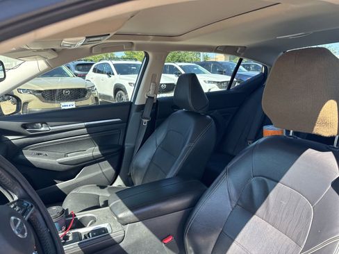 Used 2019 Nissan Altima 2.5 SL FWD image 24