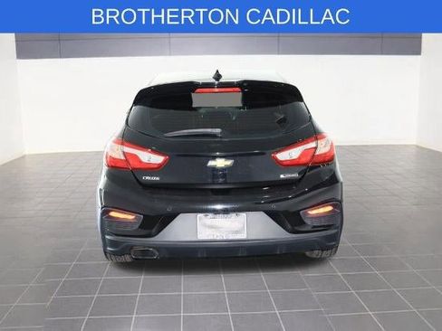 Used 2017 Chevrolet Cruze Premier FWD image 4