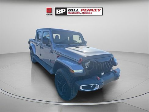Used 2020 Jeep Gladiator Overland image 7