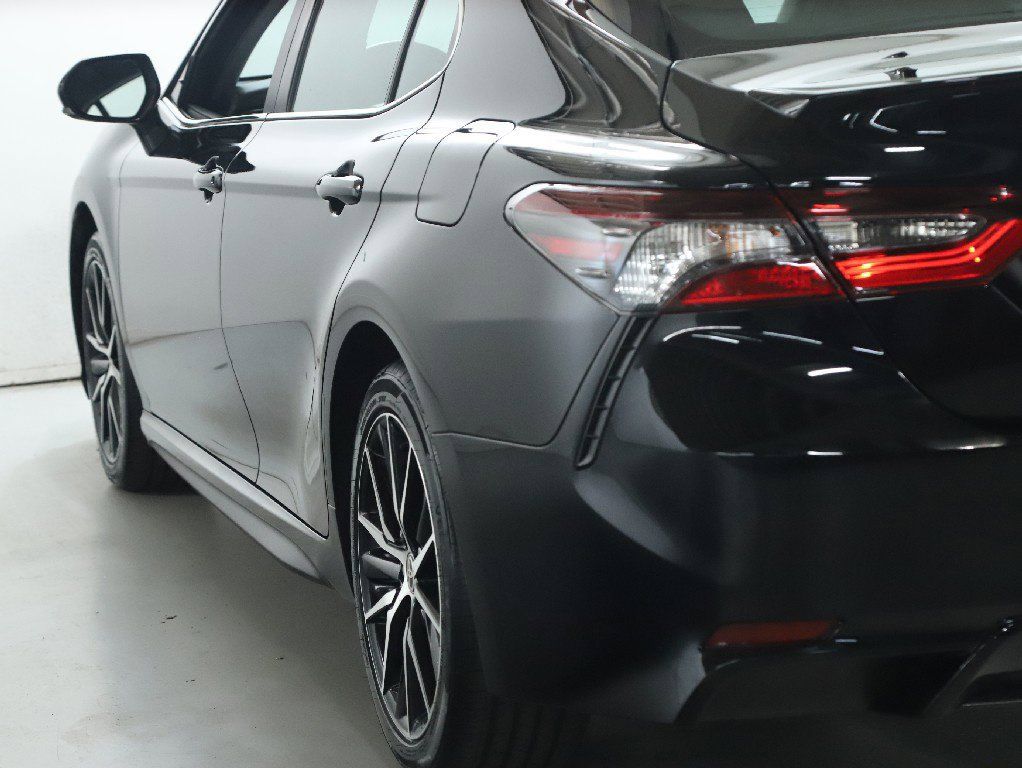 Used 2024 Toyota Camry SE FWD image 40