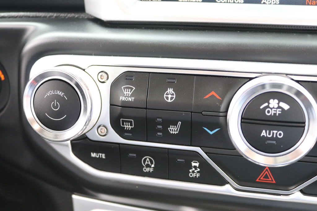 Used 2021 Jeep Wrangler Unlimited Sahara w/ Uconnect 4C Nav & Sound Group AWD/4WD image 30
