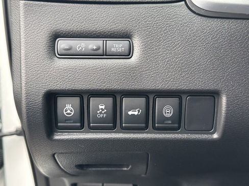 Certified 2024 Nissan Murano Platinum w/ Cargo Package image 23