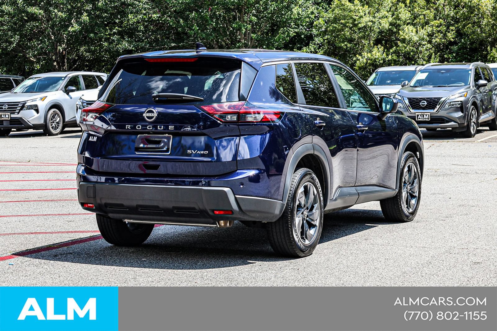 Used 2024 Nissan Rogue SV AWD/4WD image 6